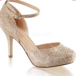 Fabulicious Women's Pumps